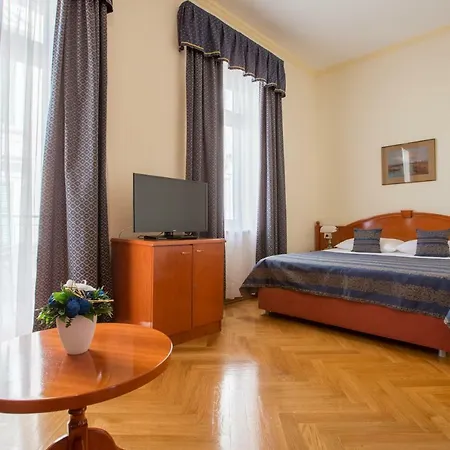 Ξενοδοχείο Galeb 3*