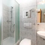 Galeb Hotel 3*