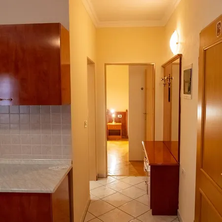 Galeb Hotel 3*