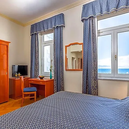 Hotel Galeb 3*