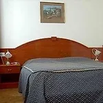 Galeb Hotel 3*