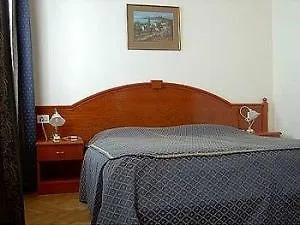 Galeb Hotell 3*