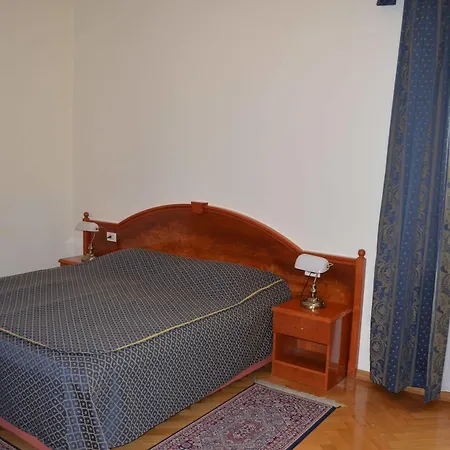 Galeb Otel 3*