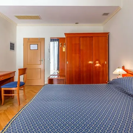 Hotell Galeb 3*